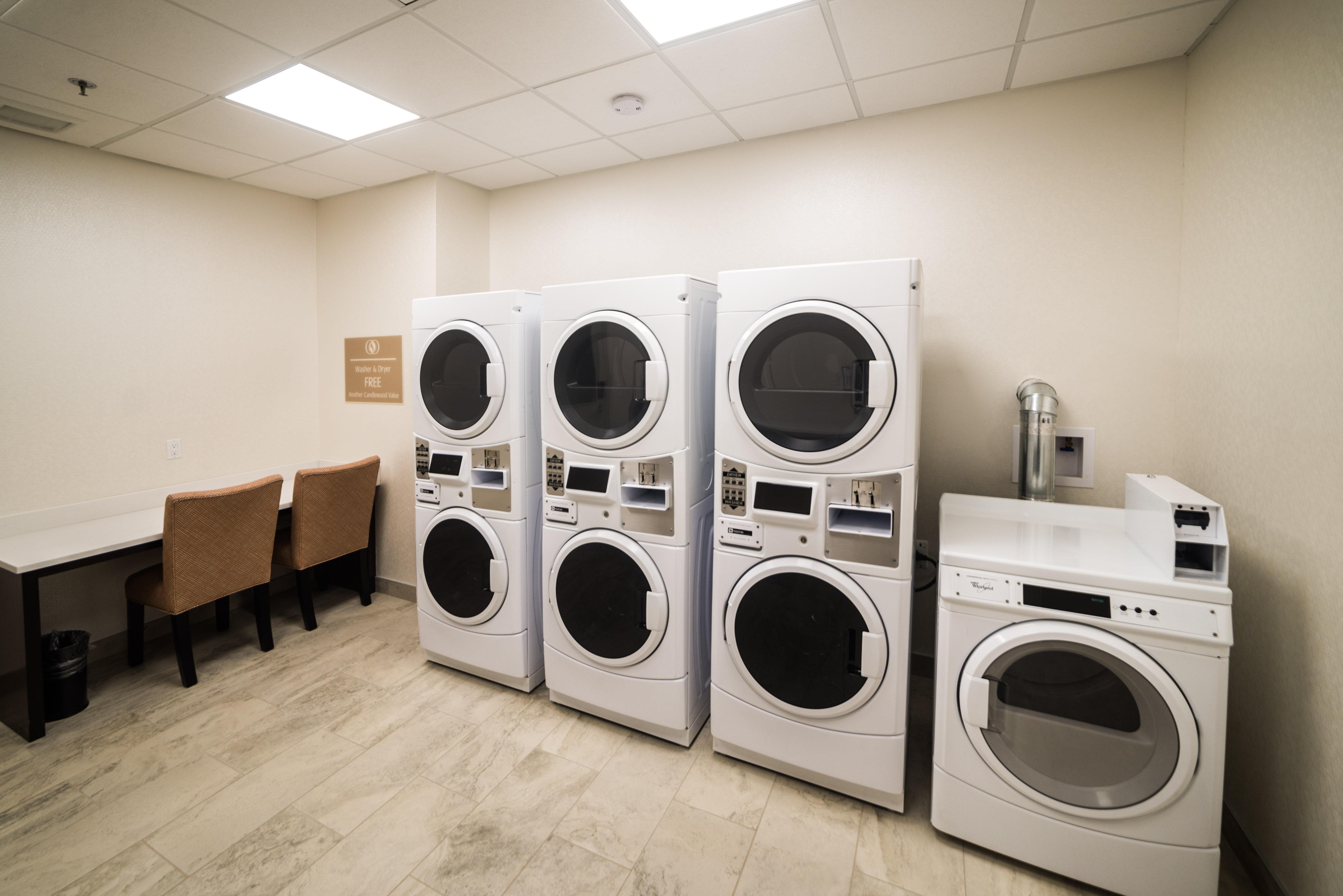 Candlewood Suites West Edmonton - Mall Area By Ihg Eksteriør bilde
